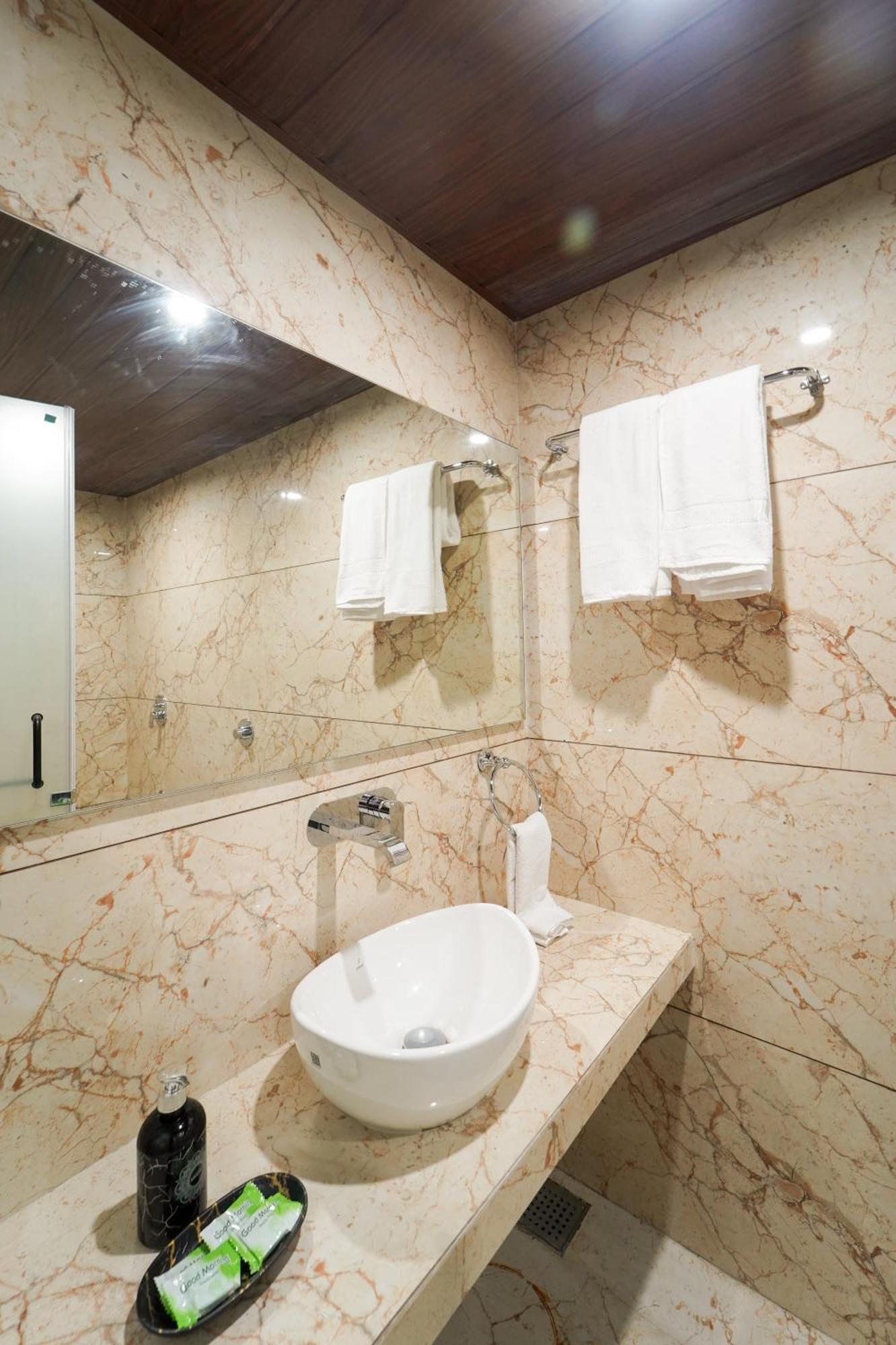 Hotel Bright Star Mahābaleshwar Dış mekan fotoğraf