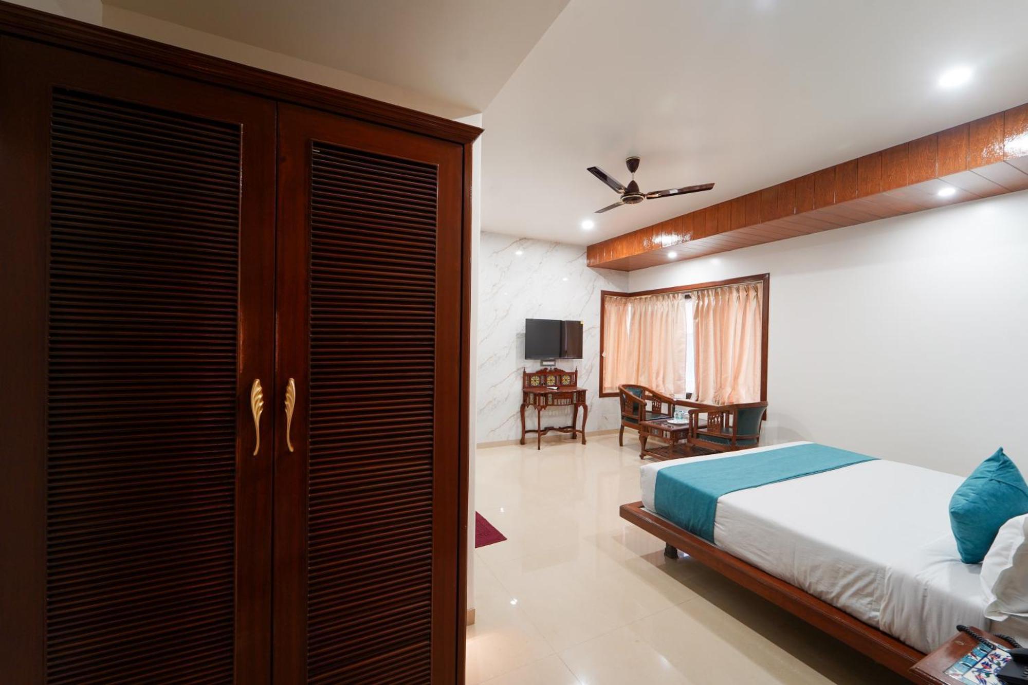 Hotel Bright Star Mahābaleshwar Dış mekan fotoğraf