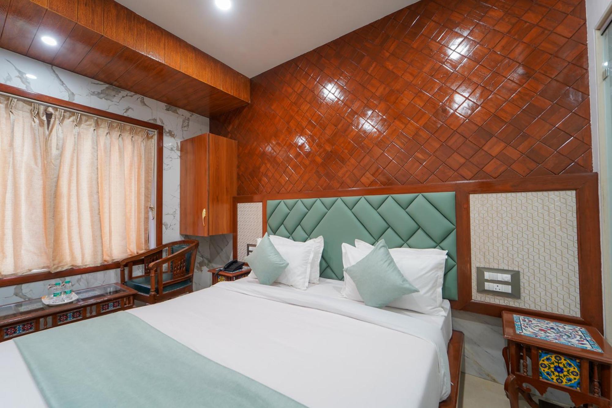 Hotel Bright Star Mahābaleshwar Dış mekan fotoğraf