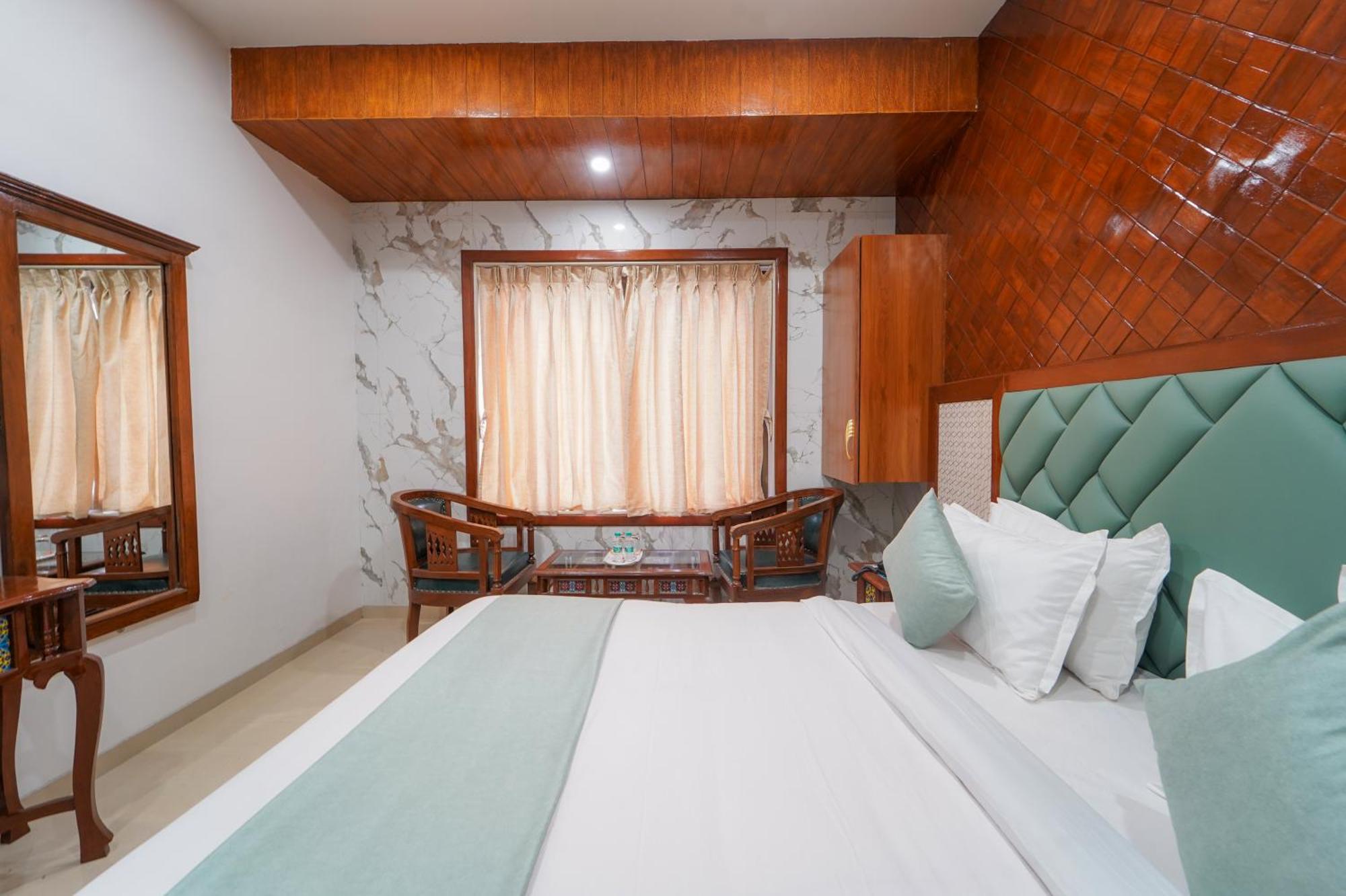 Hotel Bright Star Mahābaleshwar Dış mekan fotoğraf
