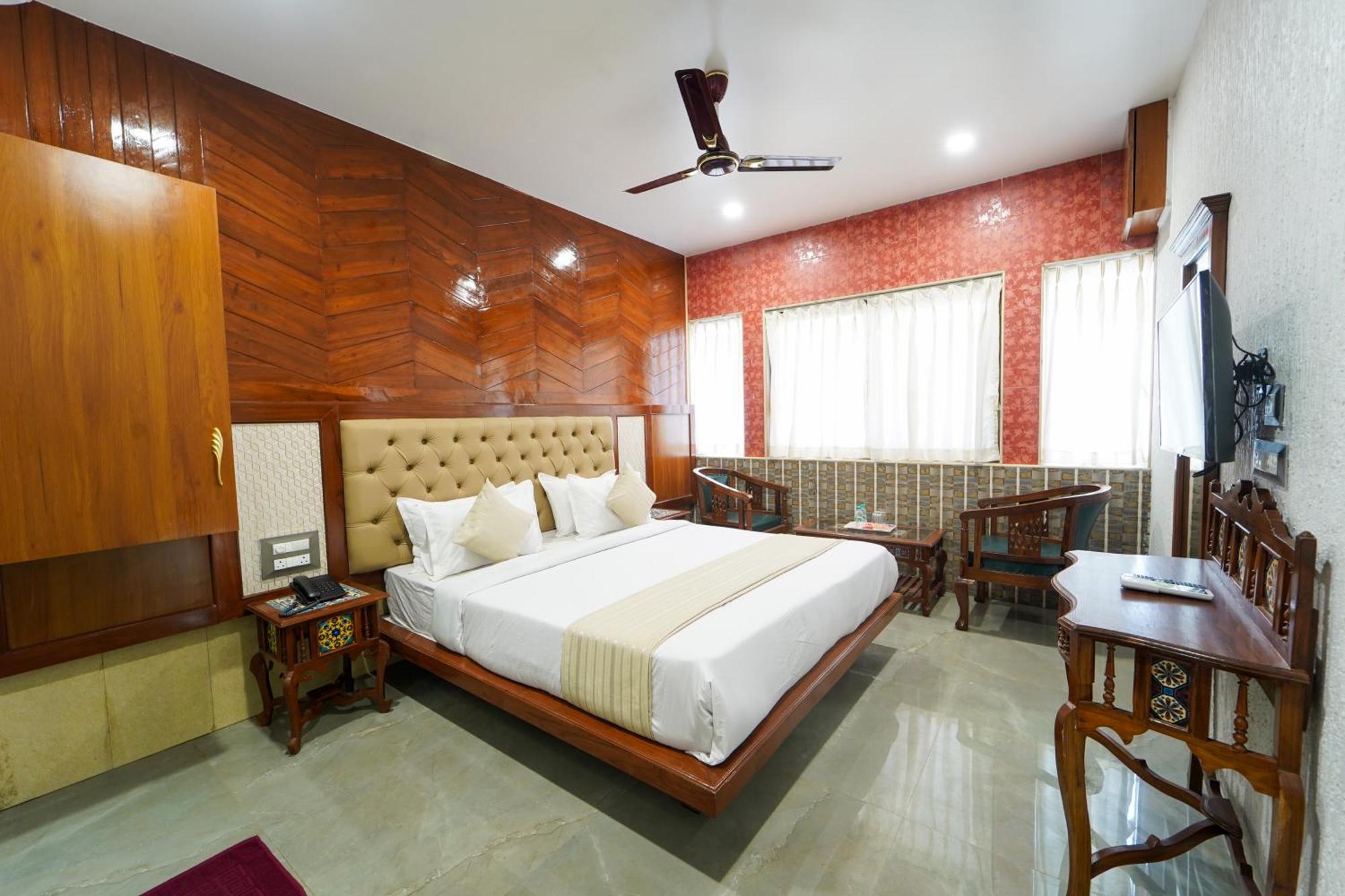 Hotel Bright Star Mahābaleshwar Dış mekan fotoğraf