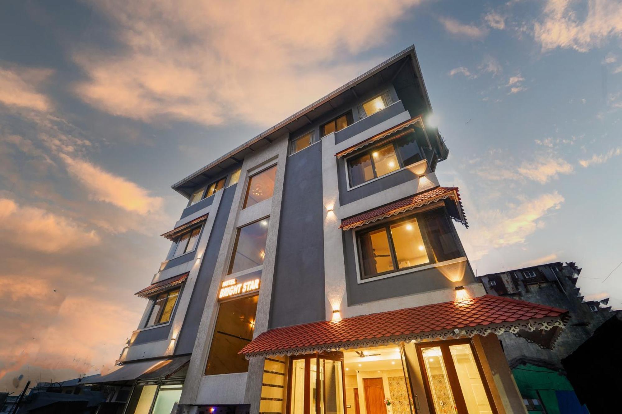 Hotel Bright Star Mahābaleshwar Dış mekan fotoğraf